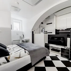 Appartement Black And White, Ljubljana